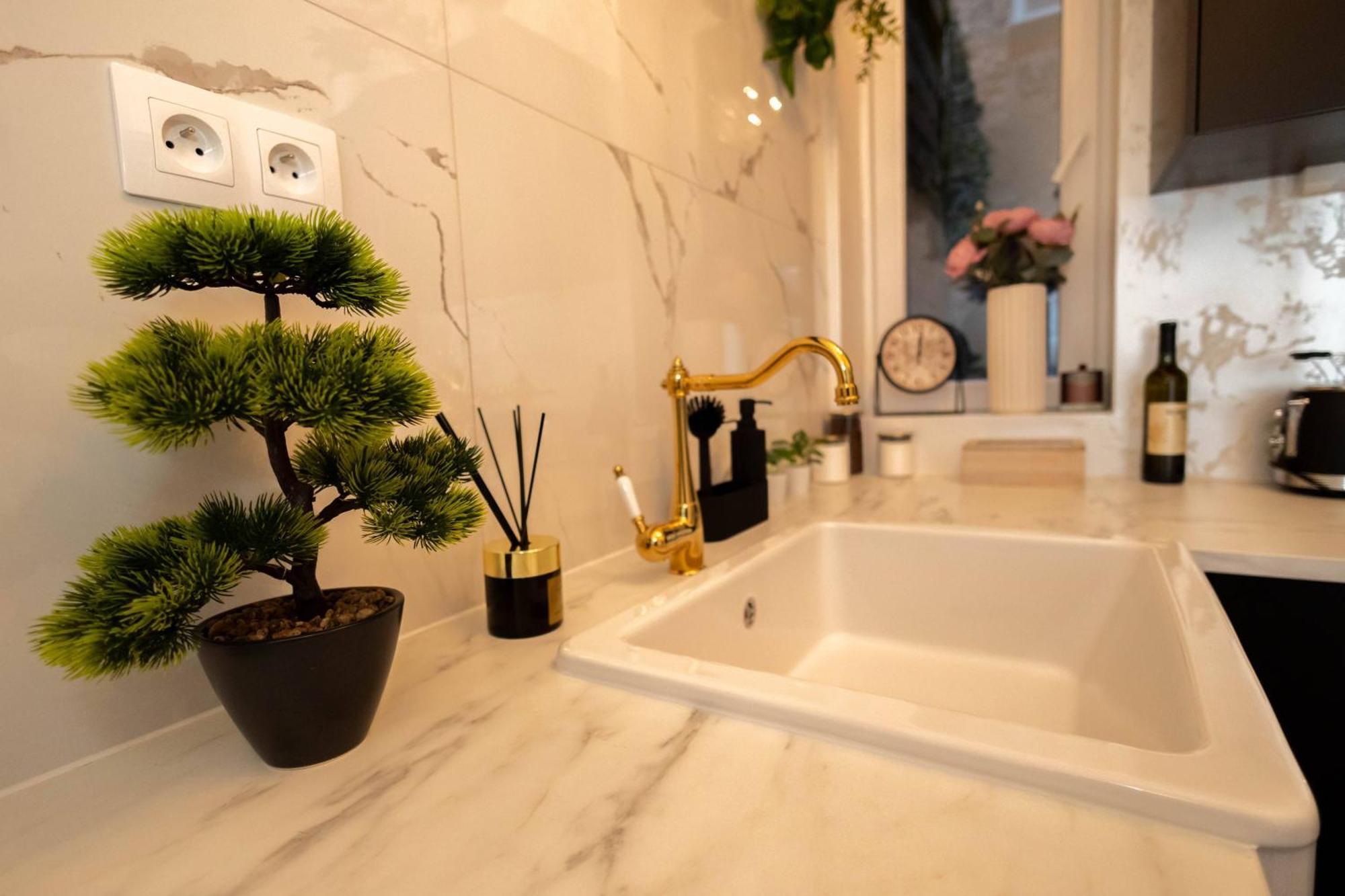 New, Stylish And Spacious Apartment Μπρατισλάβα Εξωτερικό φωτογραφία